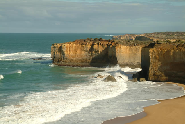 Coastline, Twelve Apostles, Great Ocean Road, Victoria, Australia.
