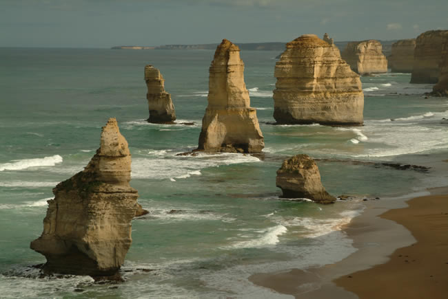 Twelve Apostles, Great Ocean Road, Victoria, Australia.