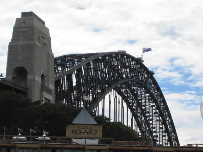 A familiar sight to Sydneysiders. Sydney Harbour Bridge, New South Wales, Australia.